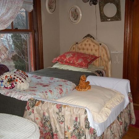 Enchanted Nights Bed & Bath 키터리 객실 사진
