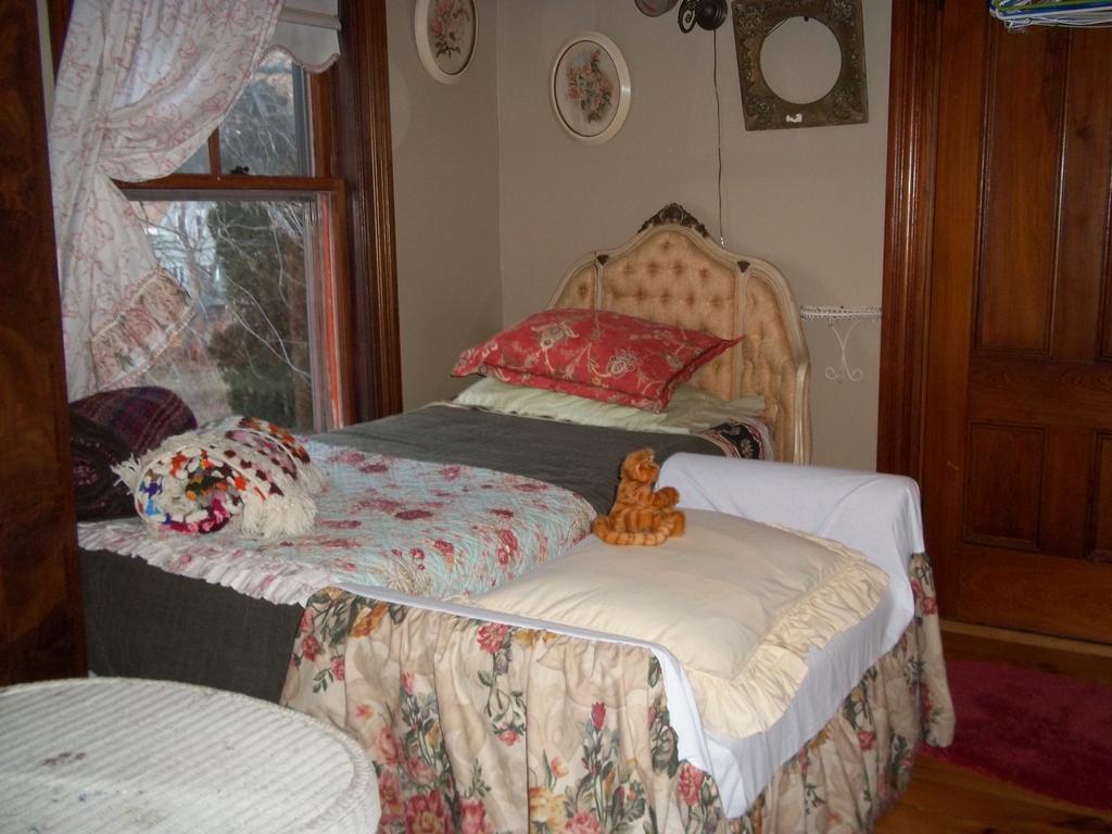 Enchanted Nights Bed & Bath 키터리 객실 사진
