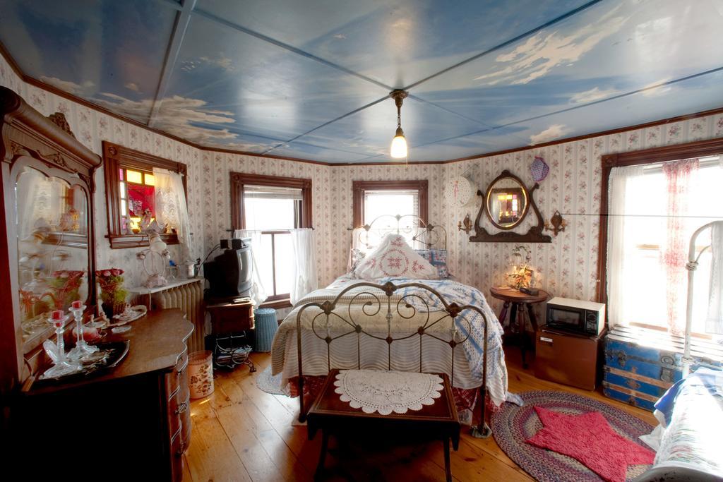 Enchanted Nights Bed & Bath 키터리 객실 사진